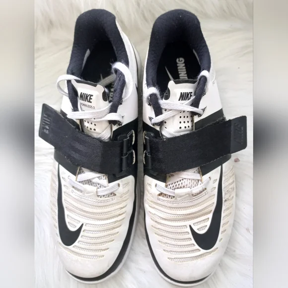 Nike Women's Romaleos 3 'Black/White Athletic Shoes Size 6 US - Picture 4 of 16